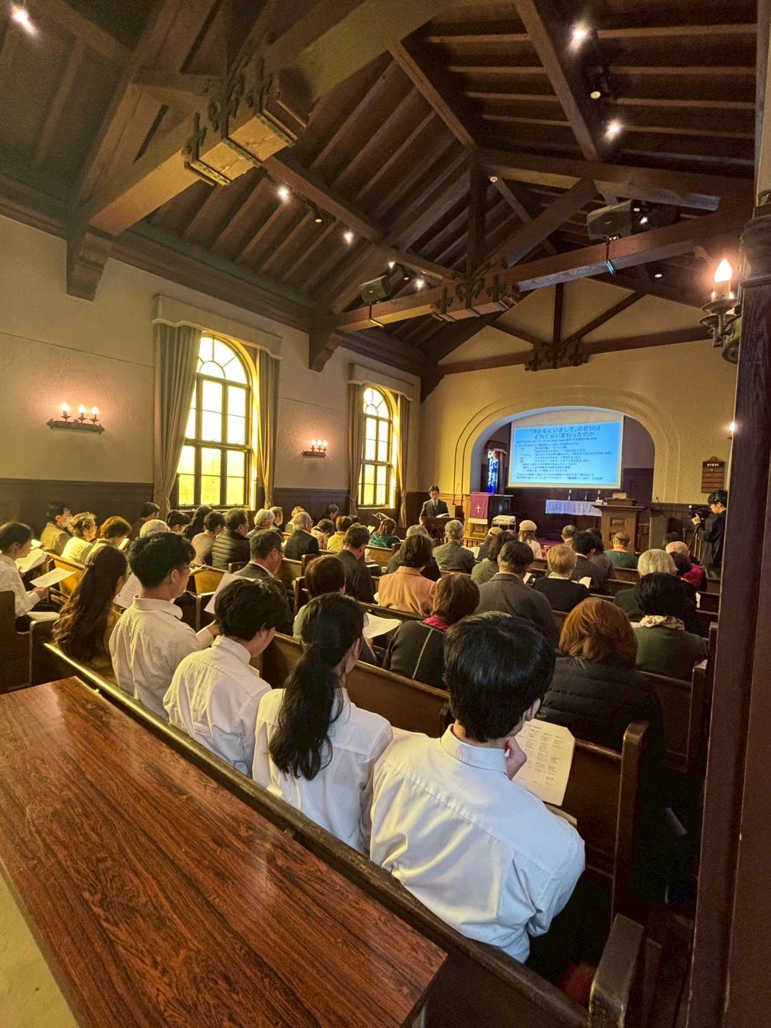 【開催報告】企画委員会主催講演会「神ともにいまして」の歌詞はなぜ変わったのか 〜時代の変化と賛美歌集の歴史〜